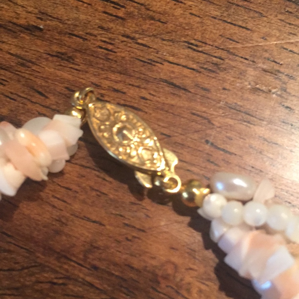 Shell necklace - Picture 2 of 3